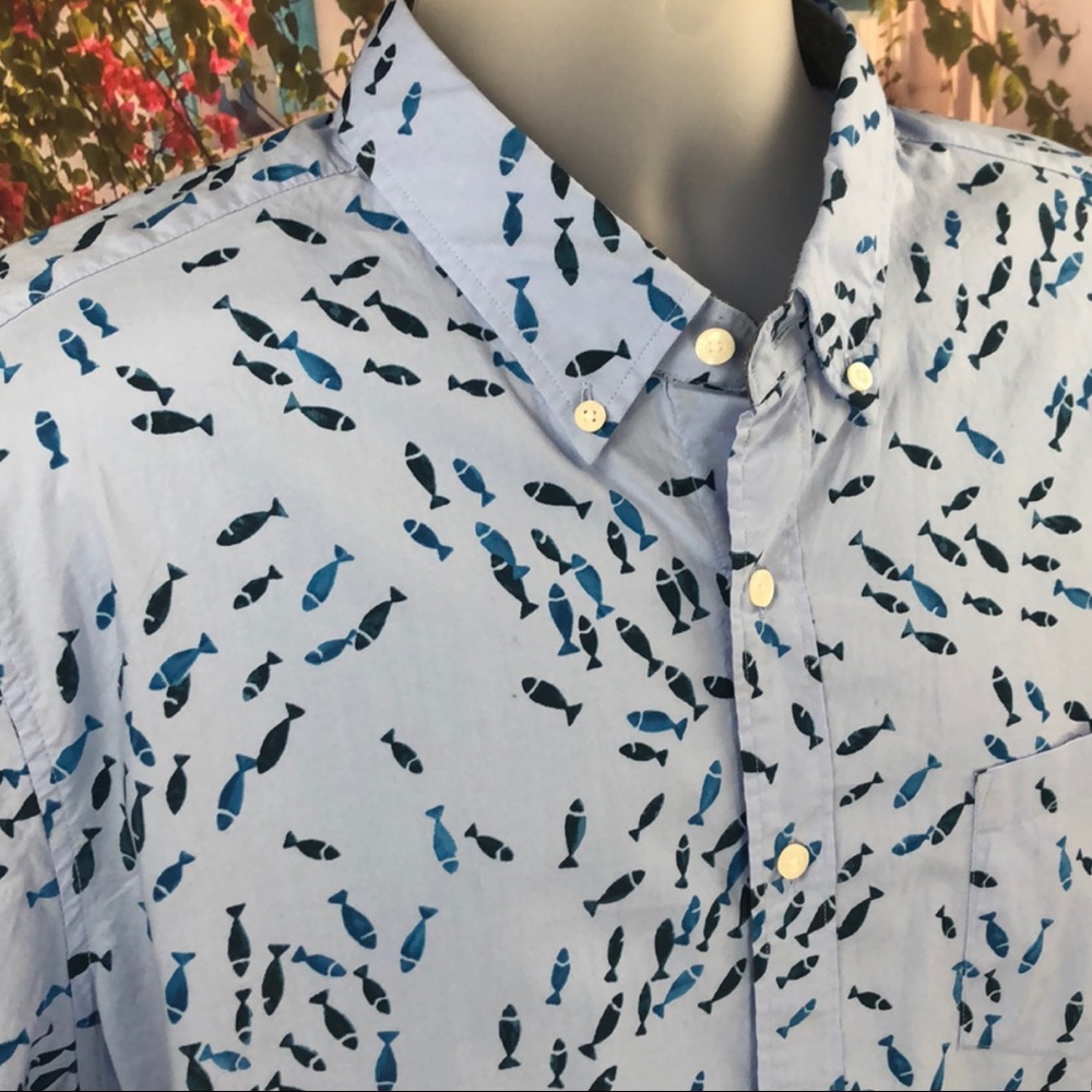 🐟 NWT J. Crew Blue Fish Pattern Button Down 🐟